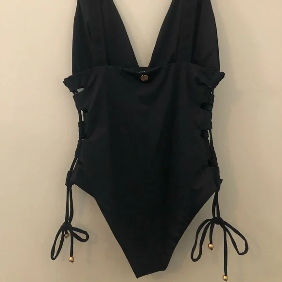 Kaari Swim black one piece swimsuit. Size large - Picture 4 of 6